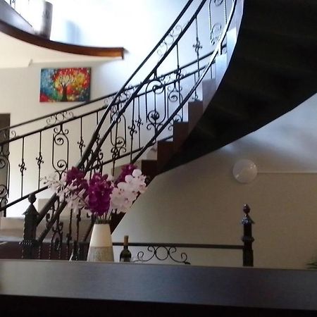 Hotel Telav Holl Telavi Esterno foto